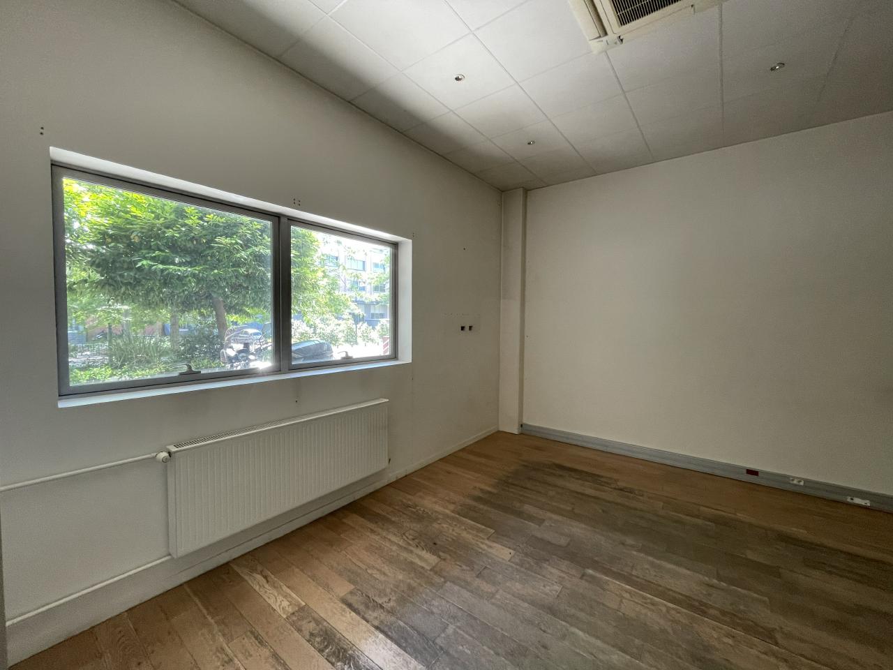 Bureau Aubervilliers 363m² Location bureau Aubervilliers Seine-Saint-Denis OLBUR2203713 3